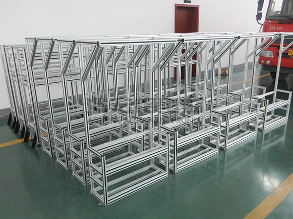 23 鋁型材機(jī)架擋板安裝