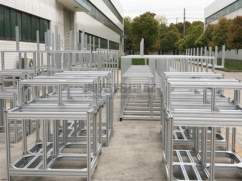 9020617900_69631257852_IMG_1637.HEIC 鋁型材組合式機架