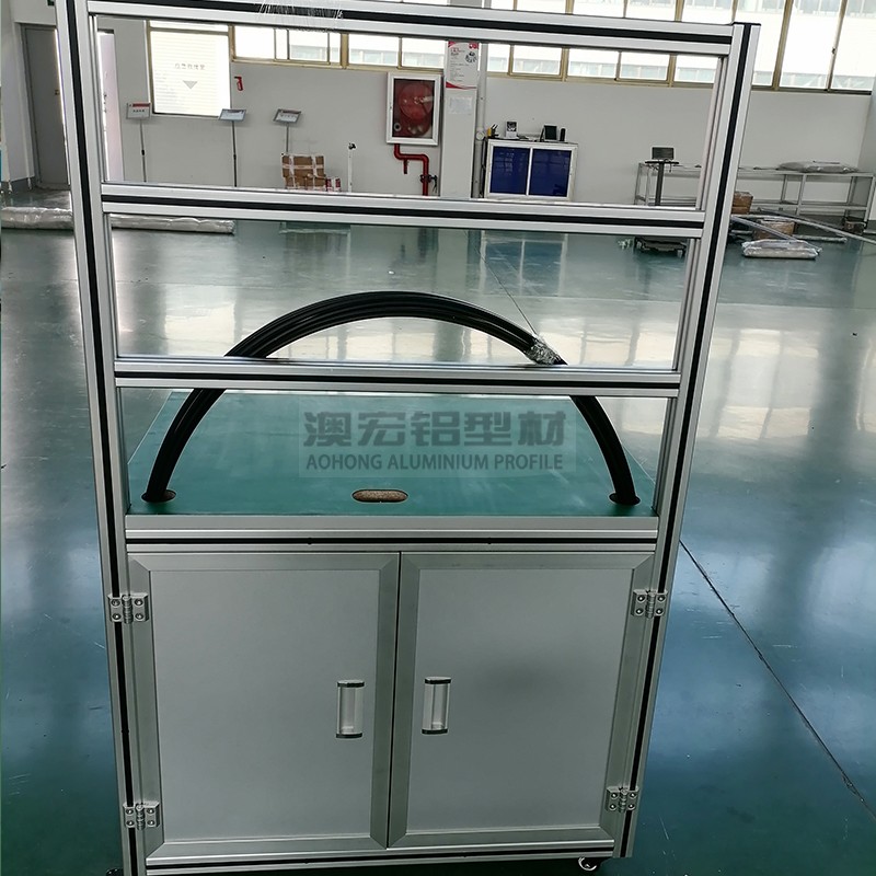 2 鋁型材工作臺(tái)