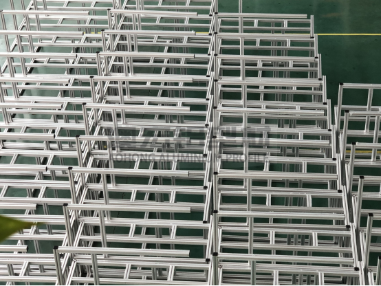 35F22293-7C6A-44de-BEC0-75481A0AE2BB 鋁型材機(jī)架快速安裝