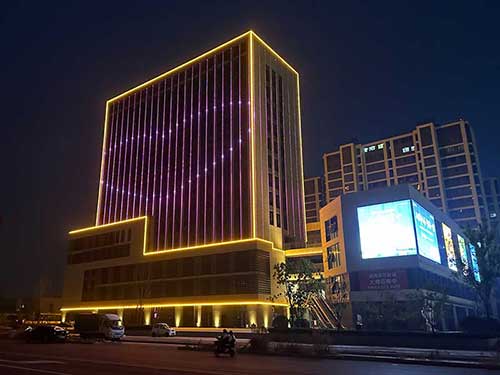 走進 [濟南正諾]，領略市政亮化風采與卓越產品魅力